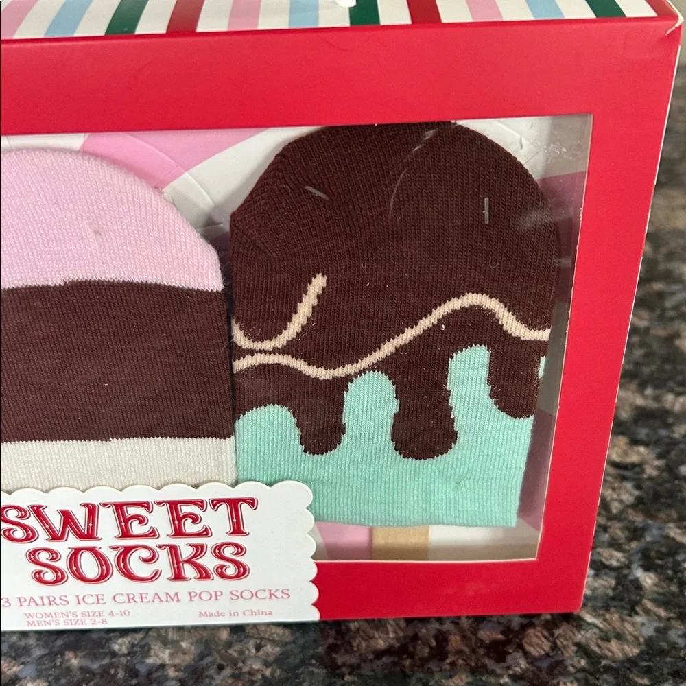 SWEET SOCKS ICE CREAM POP SOCKS WOMEN SIZE 4-10 NWT
